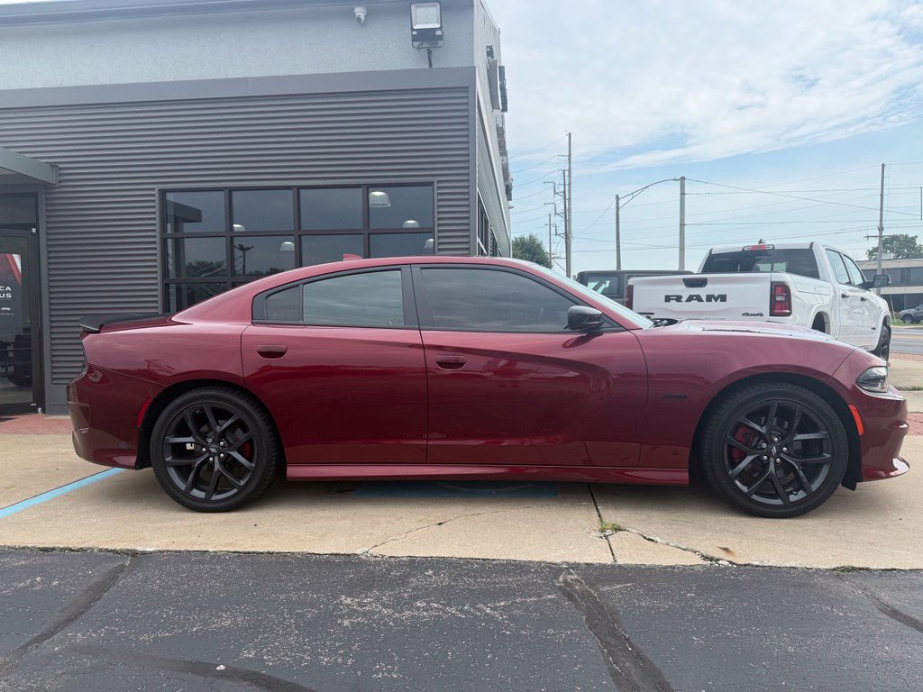 Used 2023 Dodge Charger R/T w/ Blacktop Package RWD image 5