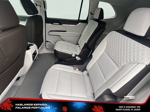 New 2026 GMC Acadia Denali w/ Super Cruise Package FWD image 25