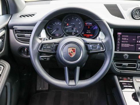 Certified 2026 Porsche Macan AWD/4WD image 27