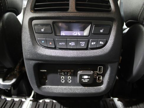 Used 2021 Honda Pilot Touring image 24