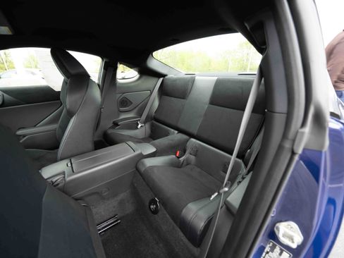 Used 2025 Toyota GR86 Premium w/ ALL Weather Mat Package (TMS) RWD image 23
