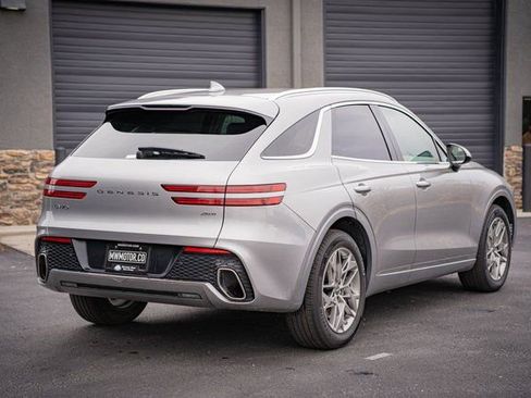 Used 2025 Genesis GV70 2.5T image 8