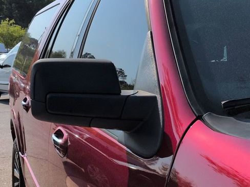 Used 2016 Ford Expedition EL XLT w/ Equipment Group 202A RWD image 13