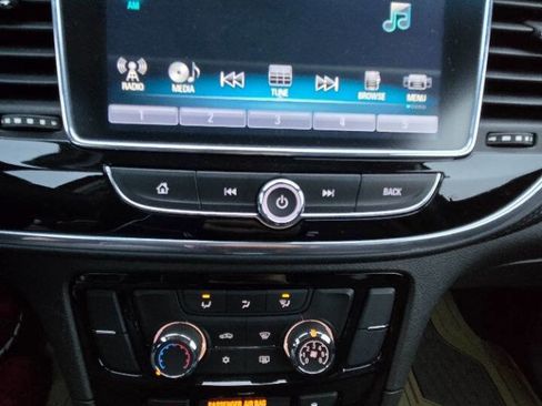 Used 2019 Buick Encore Sport Touring image 34