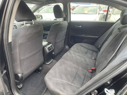 Used 2017 Honda Accord Hybrid Sedan image 18