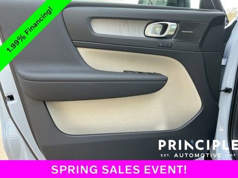 New 2026 Volvo XC40 B5 Plus w/ Protection Package Premier AWD/4WD image 25