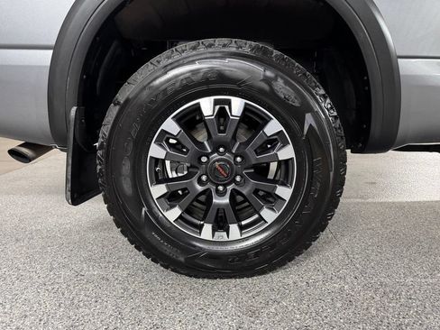 Used 2020 Nissan Titan PRO-4X w/ Pro-4x Convenience Package AWD/4WD image 7