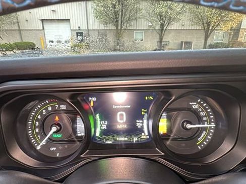 Used 2025 Jeep Wrangler Unlimited Rubicon 4xe w/ Safety Group image 17