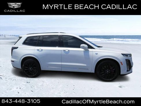Used 2025 Cadillac XT6 Sport w/ Technology Package AWD/4WD image 2