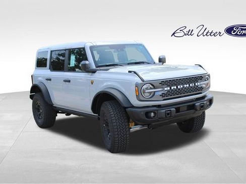 New 2026 Ford Bronco Badlands AWD/4WD image 2