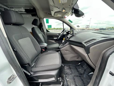 Used 2019 Ford Transit Connect XLT FWD image 13