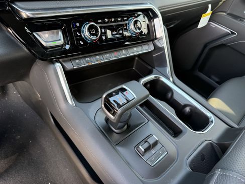New 2026 GMC Sierra 1500 Denali w/ Technology Package image 17