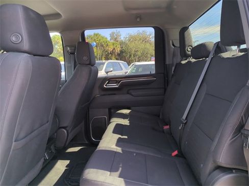 Certified 2025 Chevrolet Silverado 2500 LT w/ Convenience Package image 17