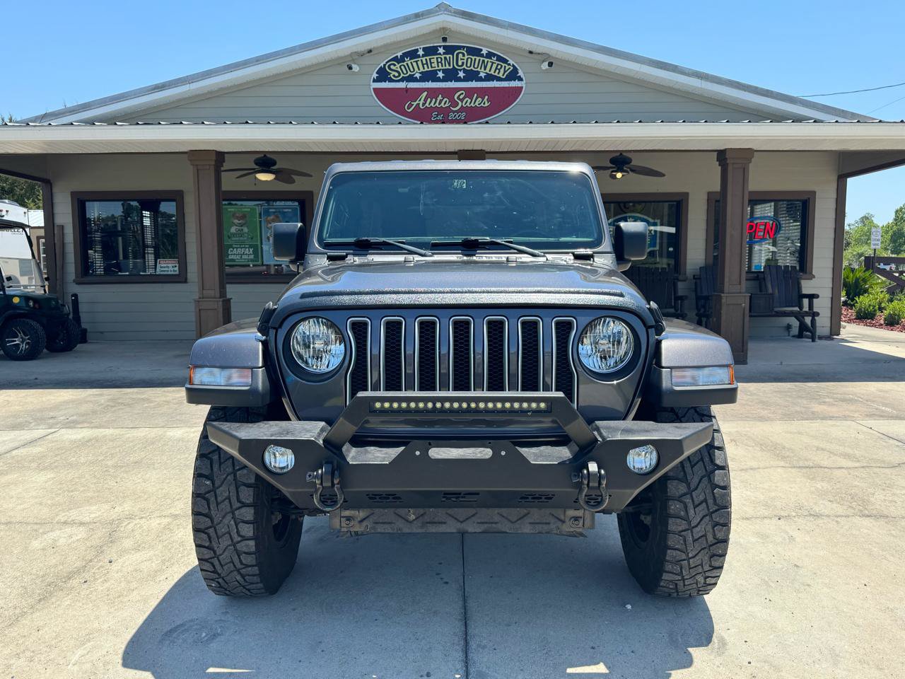 Used 2019 Jeep Wrangler Unlimited Sahara AWD/4WD image 2