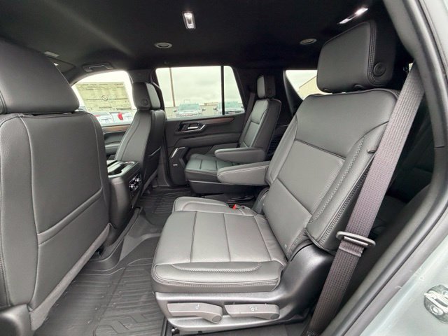 New 2026 GMC Yukon Denali w/ LPO, Floor Liner Package AWD/4WD image 16
