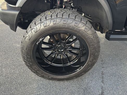 Used 2023 Ford Bronco 2-Door image 28