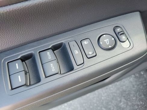 Certified 2025 Honda CR-V EX image 20