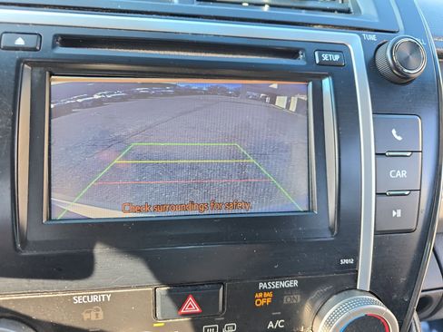 Used 2012 Toyota Camry L image 20