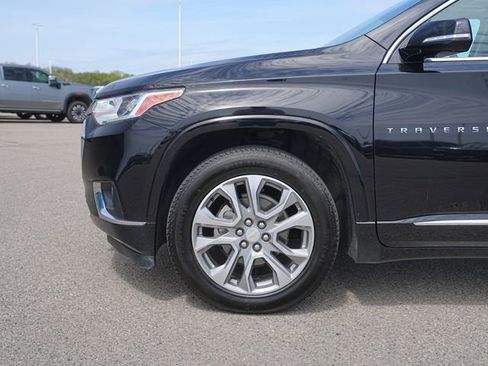 Used 2020 Chevrolet Traverse Premier AWD/4WD image 11