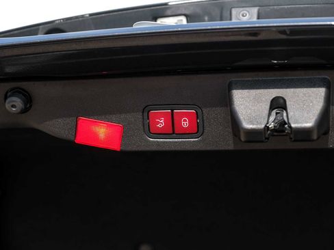 Used 2017 Mercedes-Benz SL 450 image 49