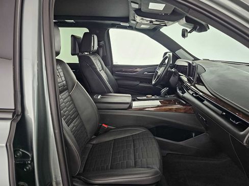 Certified 2023 Cadillac Escalade ESV Sport Platinum image 10