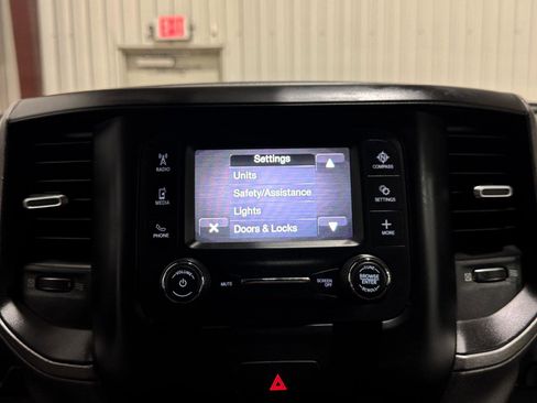 Used 2022 RAM 2500 Tradesman AWD/4WD image 38