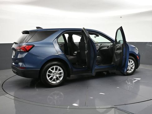 Certified 2024 Chevrolet Equinox LT AWD/4WD image 32