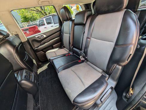 Used 2020 Nissan Pathfinder SV w/ Rock Creek Edition FWD image 18
