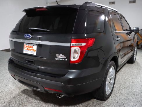 Used 2014 Ford Explorer XLT w/ Equipment Group 202A image 7