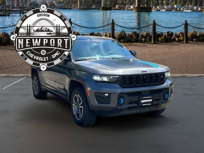Used 2022 Jeep Grand Cherokee Trailhawk w/ Advanced Protech Group II