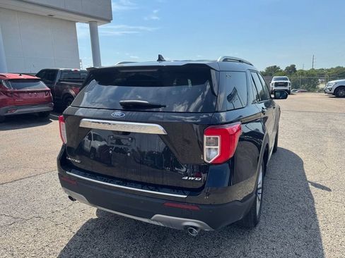 Used 2023 Ford Explorer Limited w/ Equipment Group 301A AWD/4WD image 7