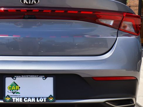 Used 2021 Kia K5 LX FWD image 20