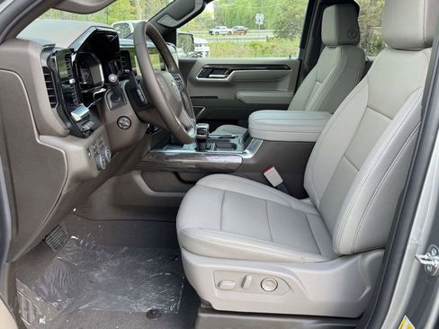New 2026 Chevrolet Silverado 1500 LTZ w/ LTZ Premium Package AWD/4WD image 19