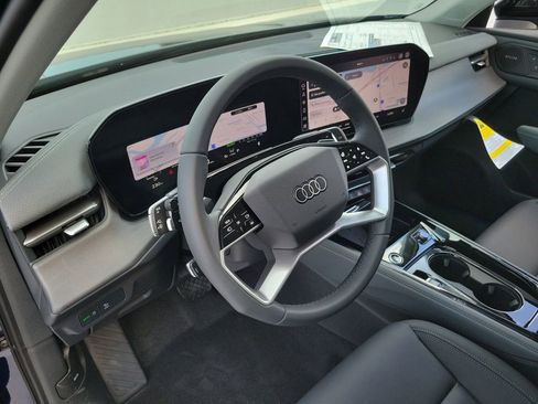 New 2026 Audi Q3 quattro 2.0T AWD/4WD image 7