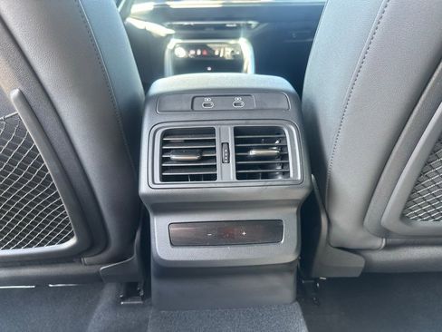 Used 2025 Audi Q5 Premium Plus image 19