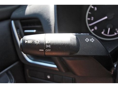Used 2024 Nissan Rogue SV w/ SV Premium Package FWD image 20