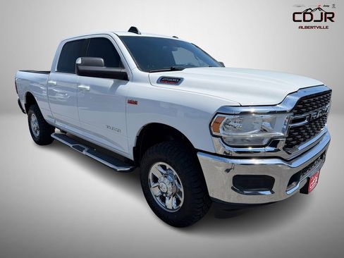 Used 2022 RAM 2500 Big Horn AWD/4WD image 1
