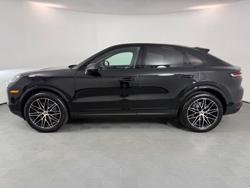 Certified 2026 Porsche Cayenne Coupe AWD/4WD image 2