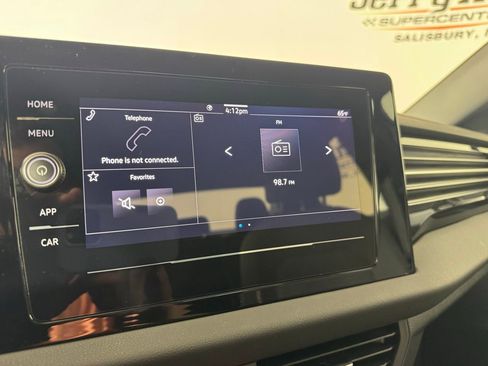 Used 2025 Volkswagen Jetta Sport FWD image 17