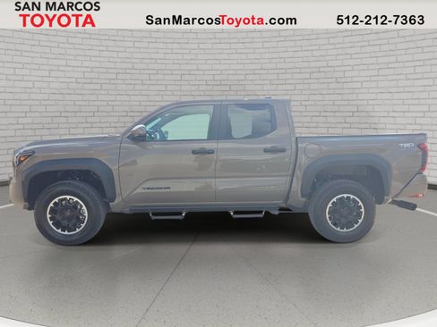 New 2026 Toyota Tacoma TRD Off-Road AWD/4WD image 8