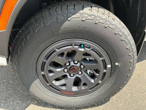 New 2026 Nissan Frontier PRO-4X w/ Pro Premium Package AWD/4WD image 10