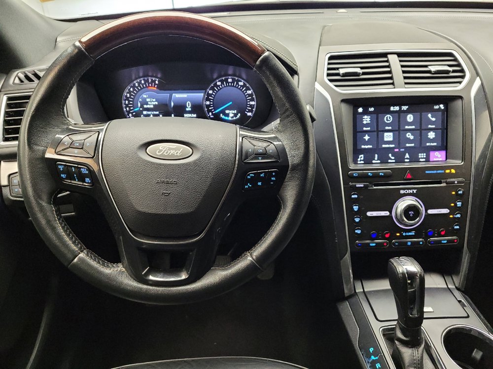 Used 2018 Ford Explorer Platinum AWD/4WD image 22