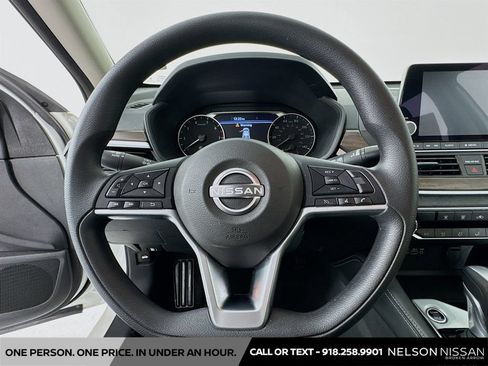 Certified 2023 Nissan Altima 2.5 SV AWD/4WD image 11