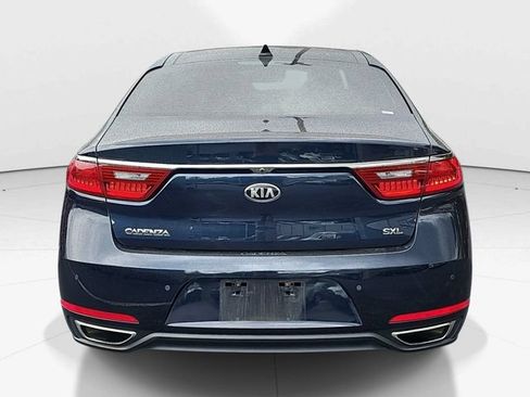 Used 2017 Kia Cadenza Limited FWD image 4