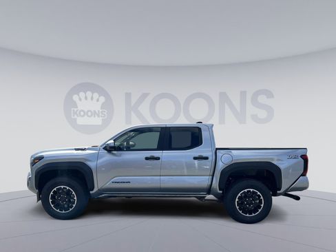 New 2025 Toyota Tacoma TRD Off-Road image 2