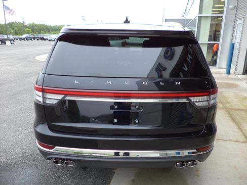 Used 2022 Lincoln Aviator Reserve image 5