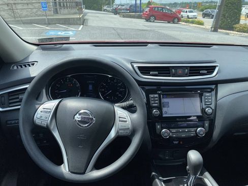 Used 2016 Nissan Rogue SV w/ SV Premium Package AWD/4WD image 23