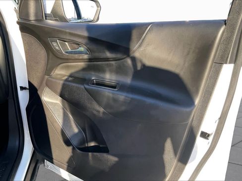 Used 2021 Chevrolet Equinox LT AWD/4WD image 21
