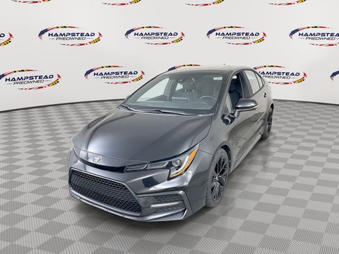 Used 2020 Toyota Corolla SE w/ SE Premium Package FWD image 1