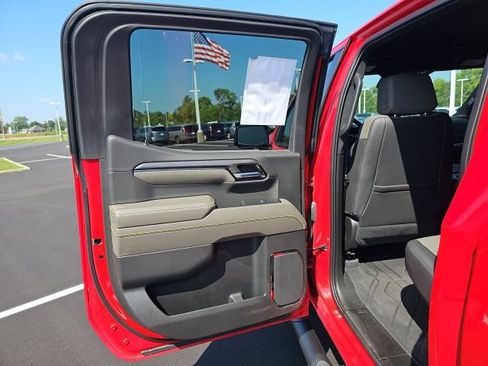 Used 2023 Chevrolet Silverado 1500 ZR2 w/ Technology Package image 23